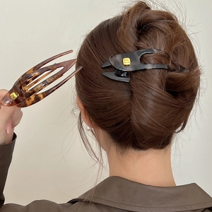 Tortoise Shell Large Hair Claw Clip Resin Plastic Swallow Tail Duckbill Hairpin Elegant Headwear For Women Accessories