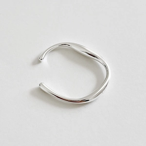 Minimalist 925 sterling silver open ring with irregular wave-shaped flowing lines