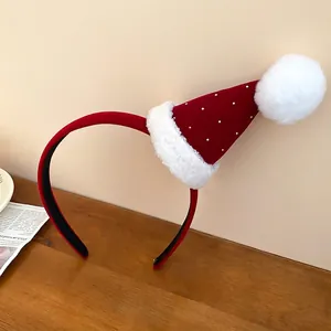 Serre-tête de Noël festif en velours rouge avec pompon blanc et paillettes argentées