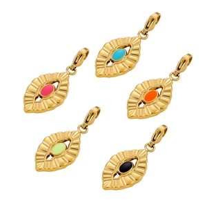 Pendentifs vintage en acier titane avec pierres naturelles ovales et fermoirs mousqueton