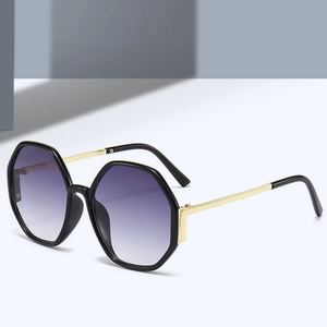 Occhiali Da Sole Ottagonali Moda Montatura Grande PC Metallo UV400 Lenti Sfumate Retro Per Donne Uomini