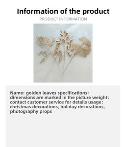 Détail de feuilles de ginkgo et baies artificielles dorées pour décoration florale