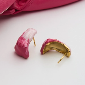 Elegant 18K gold plated stainless steel hoop earrings with pink marble enamel finish