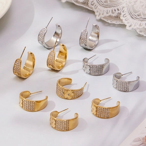Vintage-style C-shaped full zircon earrings with flower pattern in gold and silver plating