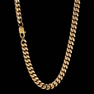 Close-up of 18K gold plated stainless steel Cuban chain with sleek spring clasp detail