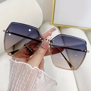 Oversized Rimless Sunglasses Women Gradient Metal Frame UV400 Square Geometric Trendy Fashion Eyewear