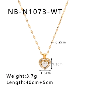 Detail of 18K gold heart necklace with white zircon pavé and oil drip pendant texture