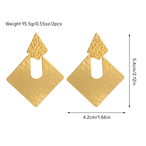 Detailed size specifications and weight for these gold hammered geometric earrings