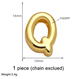 Detail view of a 14mm gold-plated copper letter Q charm with specific dimensions and weight