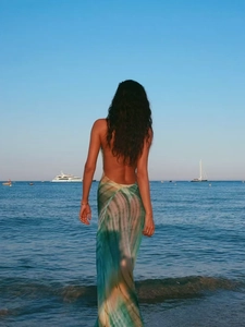 Blue tie-dye halter neck backless beach maxi dress with deep V-cut for summer vacation