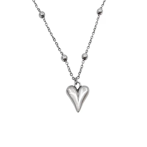 Elegant heart pendant necklace in S925 sterling silver with beaded O-chain design
