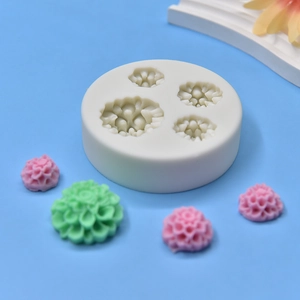 Silikonform für Fondant mit vier Blumenmotiven für detaillierte Tortendekorationen