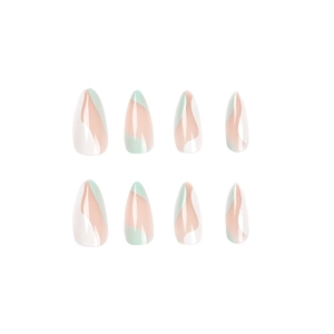 Faux ongles amande longs avec motifs géométriques abstraits ondulés verts et blancs