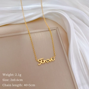 Detail of gold Forever letter pendant necklace with 40+5cm chain and product dimensions
