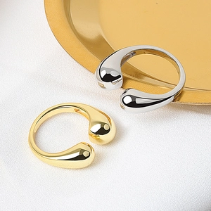 Minimalist alloy geometric teardrop rings in polished gold and silver finish set