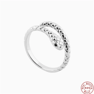 Minimalist S925 sterling silver snake-shaped open ring with textured diamond pattern
