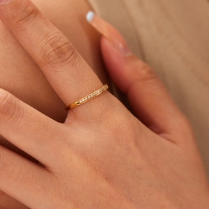 Minimalist Thin Stainless Steel Ring For Women Gold Plated Pave Cubic Zirconia Micro Inlaid Elegant Geometric Jewelry