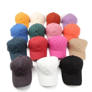 Grande collezione di cappellini da baseball in cotone tinta unita in vari colori