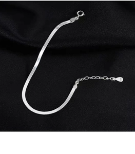 Detail of S925 sterling silver snake bone bracelet showing the hallmark on the lobster clasp