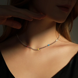 Elegant S925 sterling silver choker necklace featuring multi-color heart pendants