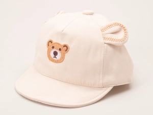 Detail of baby cotton baseball cap with cute bear embroidery and 3D plush ears