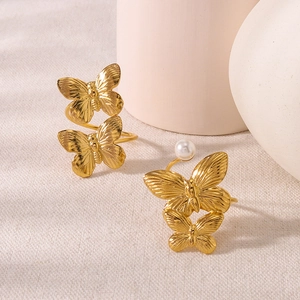 Elegant 18K gold butterfly layered pearl ring with unique hollow stainless steel design