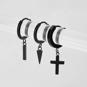 Dreiteiliges schwarzes Edelstahl-Creolen-Set mit Kreuz-, Dreieck- und Stabanhängern