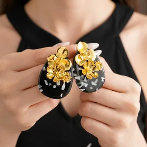 Vintage gold flower metal earrings with teardrop shell texture inlay for women