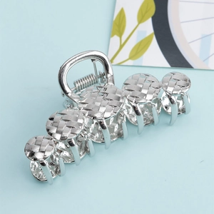 Pinza per capelli 7,5cm in metallo argento con trama intrecciata e decori a bottone