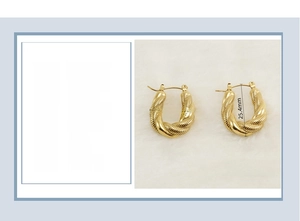 Detailed view showing dimensions of twisted 18K gold plated stainless steel U-shape earrings