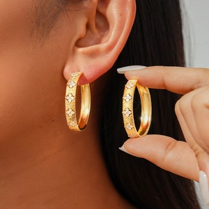 18K Gold Plated Copper Hoop Earrings With Zircon Flower Brushed Metal Texture Geometric Elegant Jewelry For Women