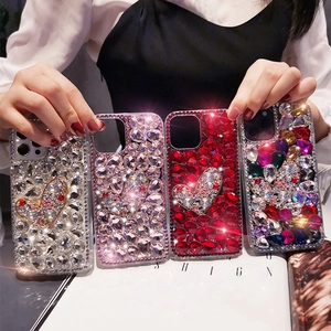 Luxurious diamond-encrusted heart phone case for iPhone series in four shiny colors