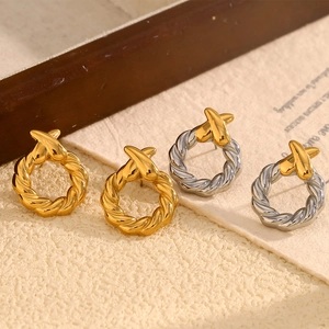 Boucles D'oreilles Rétro Torsadées Rondes X Acier Inoxydable Plaqué Or 18 Carats Anneaux Noeud Femmes