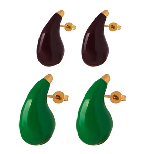 Minimalist teardrop earrings in purple and green enamel finish with gold plating