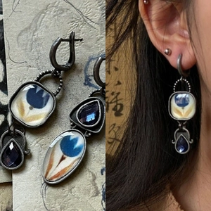 Vintage Egyptian Style Asymmetric Enamel Flower Earrings Alloy Zircon Inlaid Dangle Jewelry For Women
