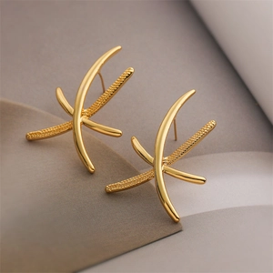 Minimalist 18K gold plated heart earrings with creative textured crisscross design