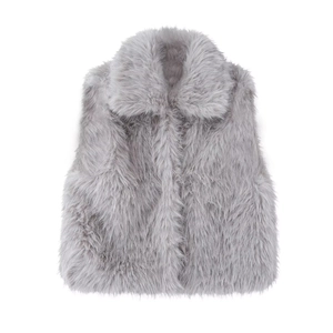 Women's stylish grey faux fur vest with fluffy texture in a sleeveless casual streetwear design