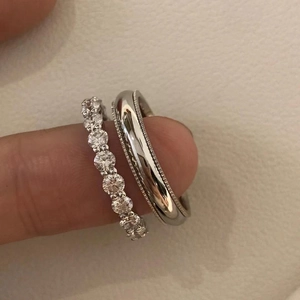 Minimalist S925 sterling silver stacked rings with pavé diamonds and polished finish