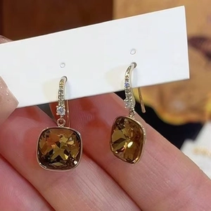 Maillard brown square zircon earrings with sparkling champagne crystal drops and gold hooks