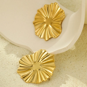 Irregular 18K gold geometric textured earrings with sunburst pattern for women