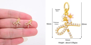Spécifications de taille pour pendentifs marguerite en émail doré avec dimensions et poids