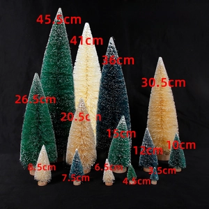 Size comparison chart showing mini Christmas tree heights from 3.5cm to 45.5cm