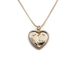 Collier cœur doré avec relief de baisers et cristaux brillants sur chaîne box