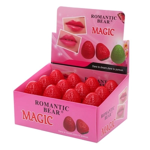 Lip balm φράουλα σε δημιουργική συσκευασία για ενυδάτωση μεγάλης διάρκειας στα χείλη