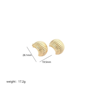 Dettagli degli orecchini a cerchio croissant dorati con altezza 26,1 mm e peso di 17,2 g
