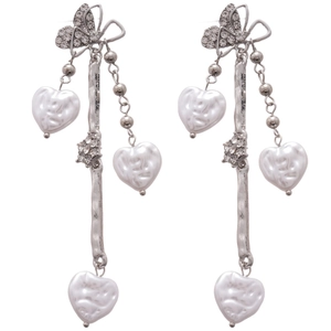 Boucles d'oreilles papillon en argent avec strass, longs glands et perles en cœur blanc
