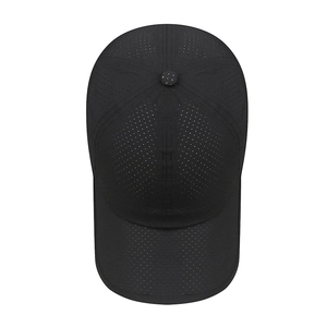 Breathable black quick-dry mesh baseball cap for summer sun protection outdoors