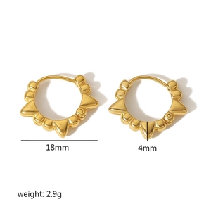 Detail view of 18K gold-plated stainless steel spike earrings with 18mm size and weight specs