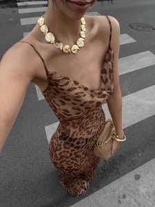 Robe Maxi Sexy À Imprimé Léopard Col Bénitier Bretelles Spaghetti Dos Nu Satin Polyester Coupe Ajustée Fête Femmes