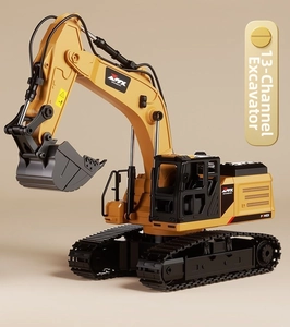 Detail of 13-channel RC excavator with alloy parts, hydraulic arm and crawler tracks